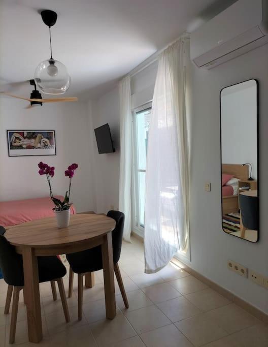 Estudio 52 Malaga Centrico Parking Gratuito Apartamento Exterior foto